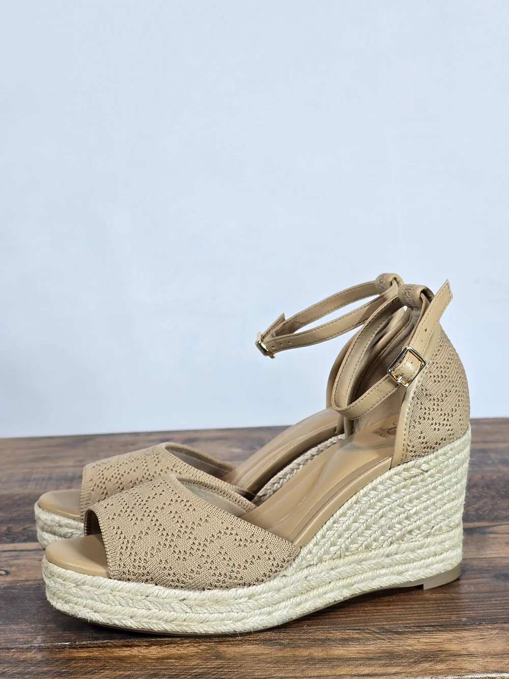 Cosy Island stylish beige